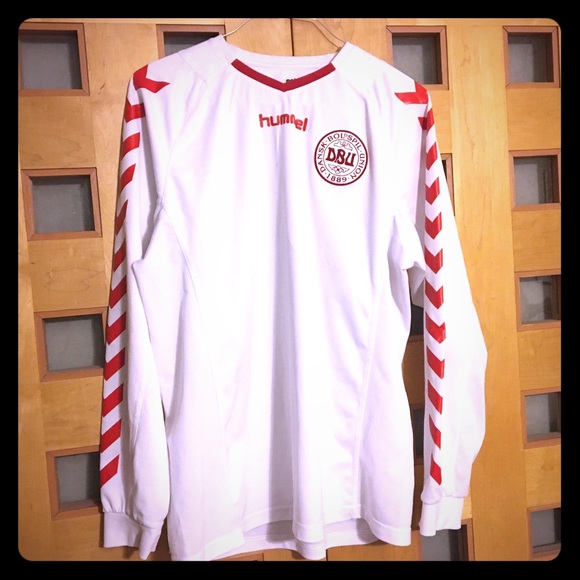 hummel goalkeeper jersey